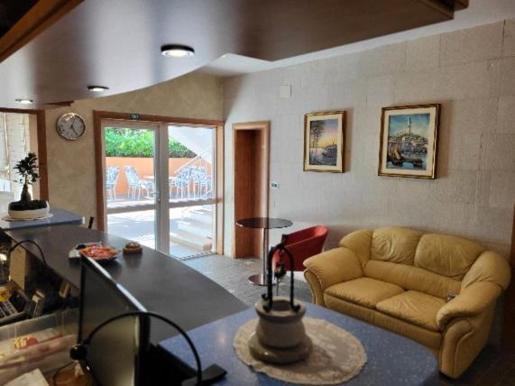 Bed And Breakfast La Rossa Umag Ngoại thất bức ảnh
